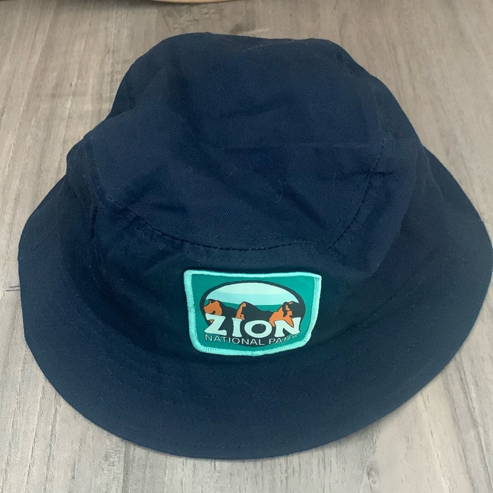 NWOT National park Foundation OS Summer Bucket Hat.